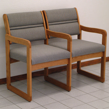 Valley Two Seat Chair w/Center Arms 1040454