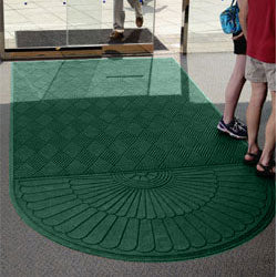 6 x 7 Entry Mat with One Semi Circle End   Green 119245