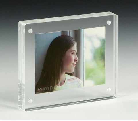 3.5 x 5 Magnetic Picture Frame for Tabletop, Double Sided Box   Clear Acrylic