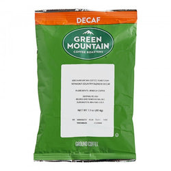 Green Mountain Coffee Roasters Decaf Vermont Country Blend Coffee Packet 2.2 oz. - 50/Pieces WS-110GMFPDECVM